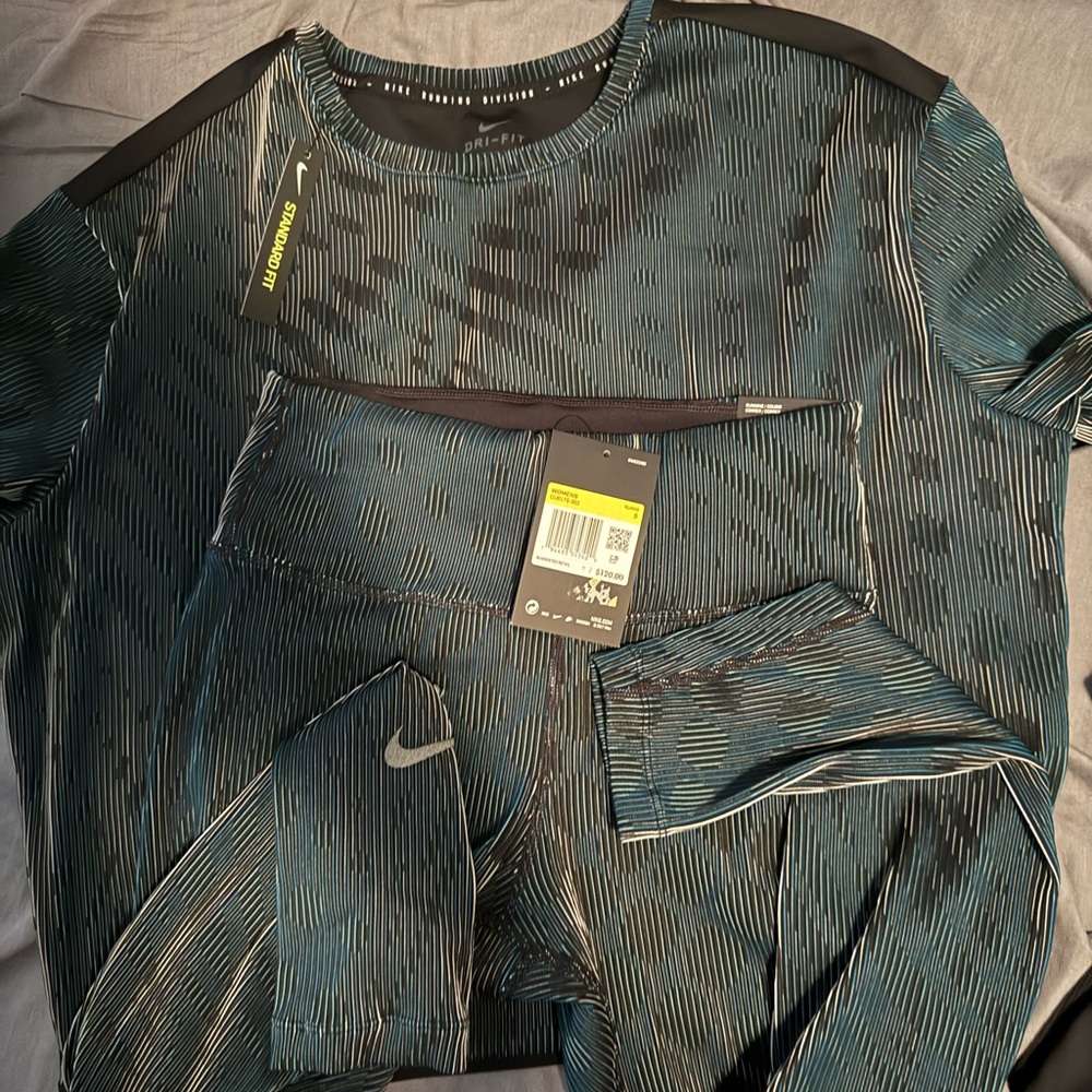 Nike running set - Picture 2 of 2
